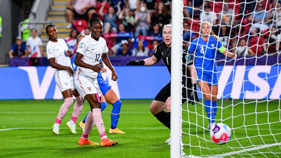 Euro féminin 2022 : les Bleues terminent le premier tour par un nul contre l'Islande (1-1)