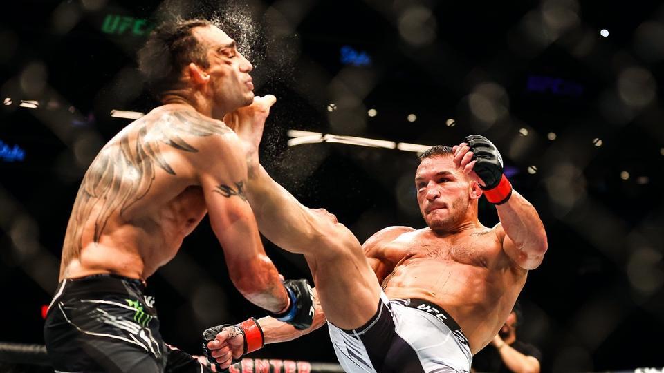 UFC 274 : l'impressionnant KO infligé à Tony Ferguson (vidéo)