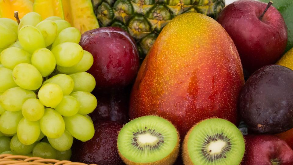 Avant ou après un repas : quel est le meilleur moment pour manger un fruit ?