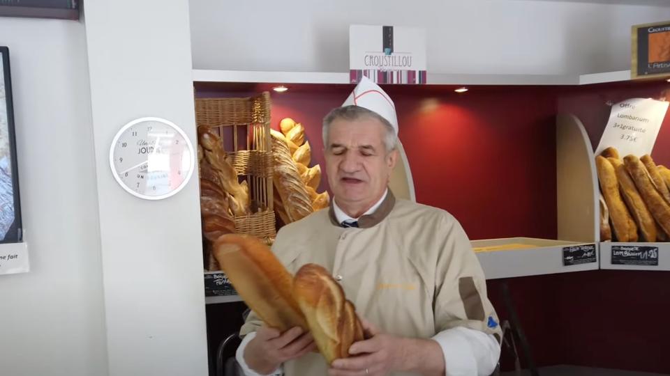 Retraites : Jean Lassalle devient boulanger pour critiquer la réforme (vidéo)