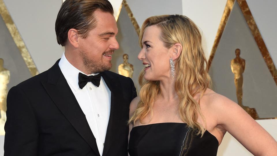 «Je n'ai pas arrêté de pleurer» : Kate Winslet émue de revoir Leonardo DiCaprio trois ans après leur dernière rencontre