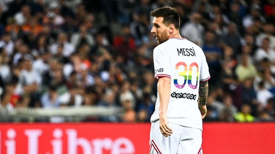 Lutte contre l'Homophobie : 114 maillots de Ligue 1 et Ligue 2 mis aux enchères