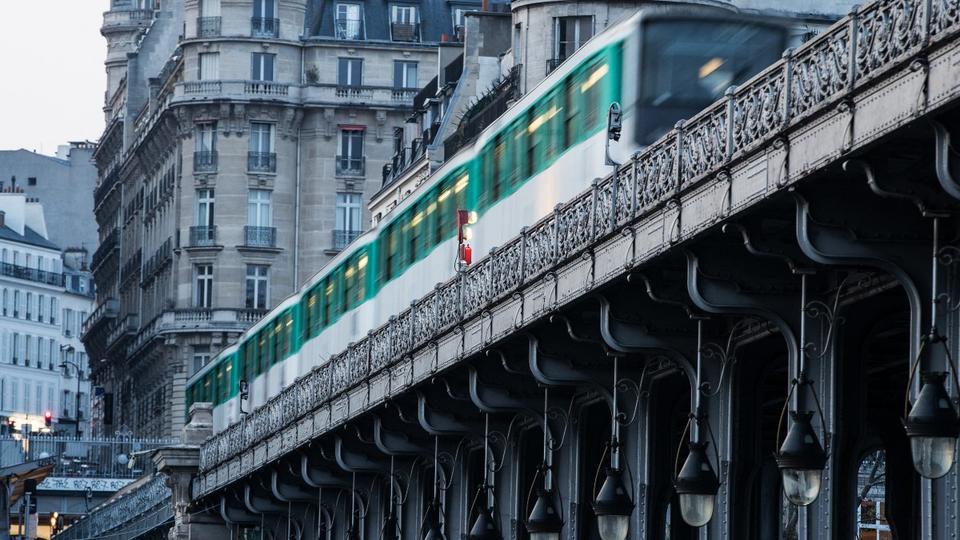 Paris : mode d'emploi pour le remboursement des transports et du Vélib' pour les jeunes parisiens