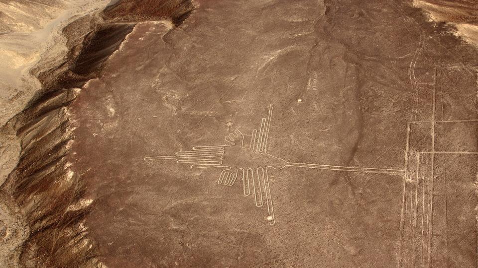 Archéologie : près de 168 mystérieux géoglyphes géants de Nazca découverts au Pérou