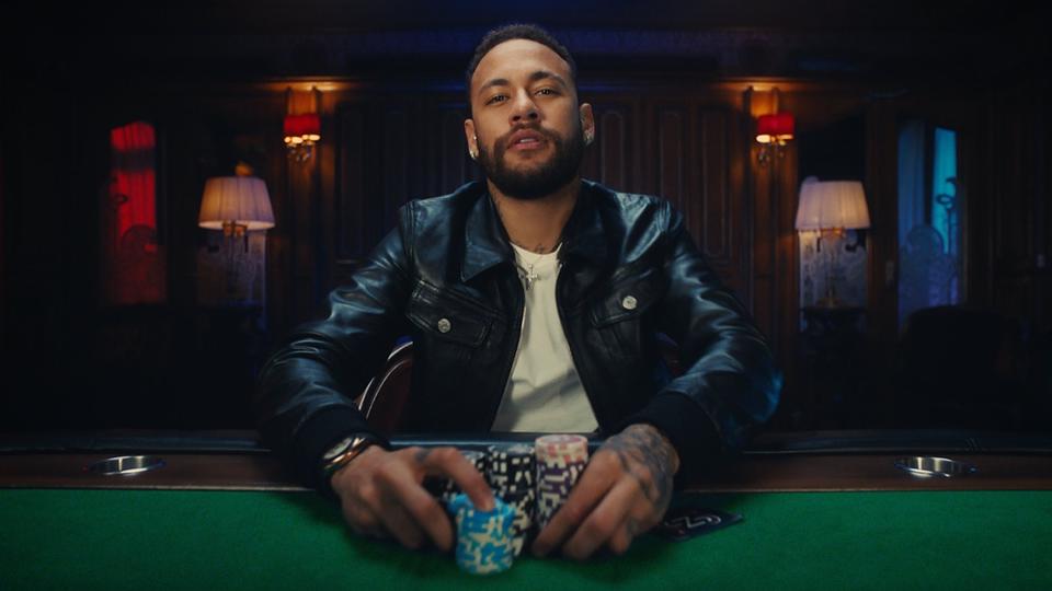 Exclusif - Neymar : «Je me vois bien devenir joueur de poker professionnel après ma carrière»