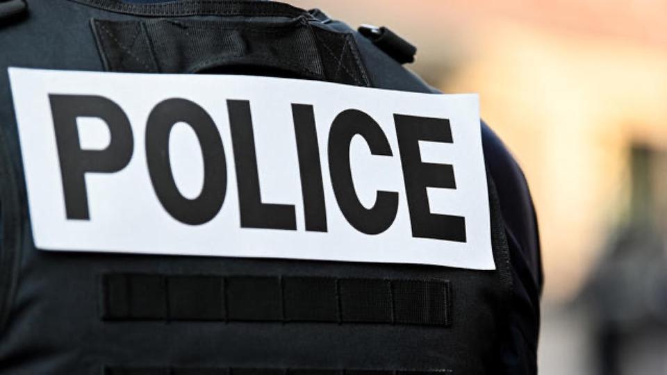 Val-de-Marne : des policiers ouvrent le feu sur un homme qui les menaçait avec un couteau