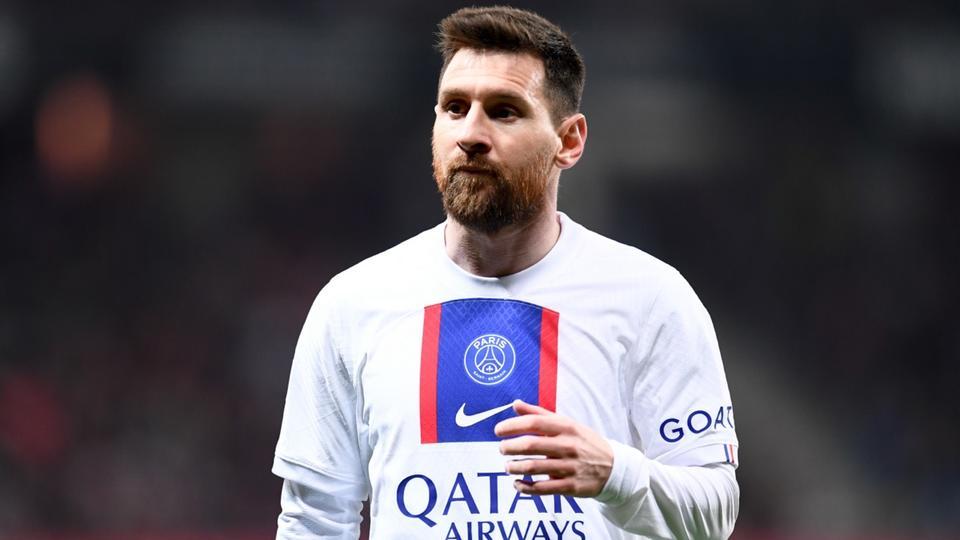 PSG : un fan invité par Lionel Messi a attendu 10 heures devant chez lui avant de le voir