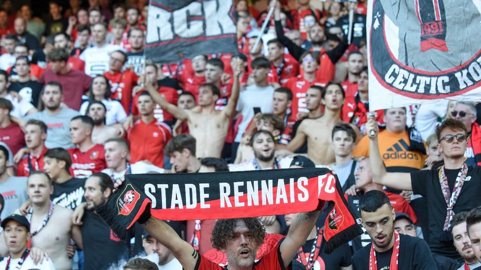 Ligue 1 : 4 supporters du PSG condamnés pour avoir volé une bâche «totem» du Stade Rennais
