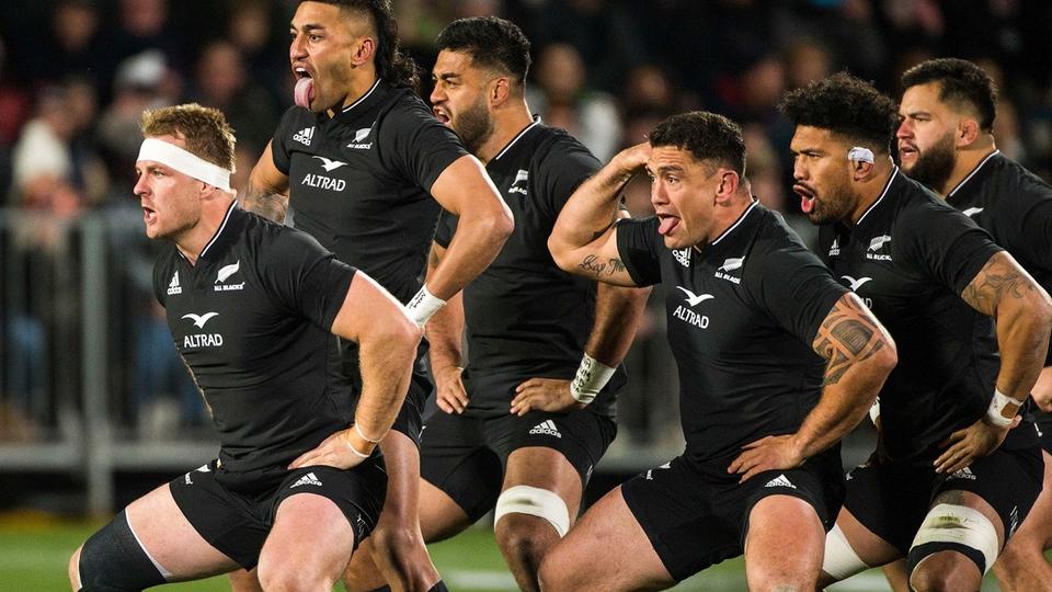 Rugby : designer français, culture maorie... tout savoir l'historique maillot noir des All Blacks