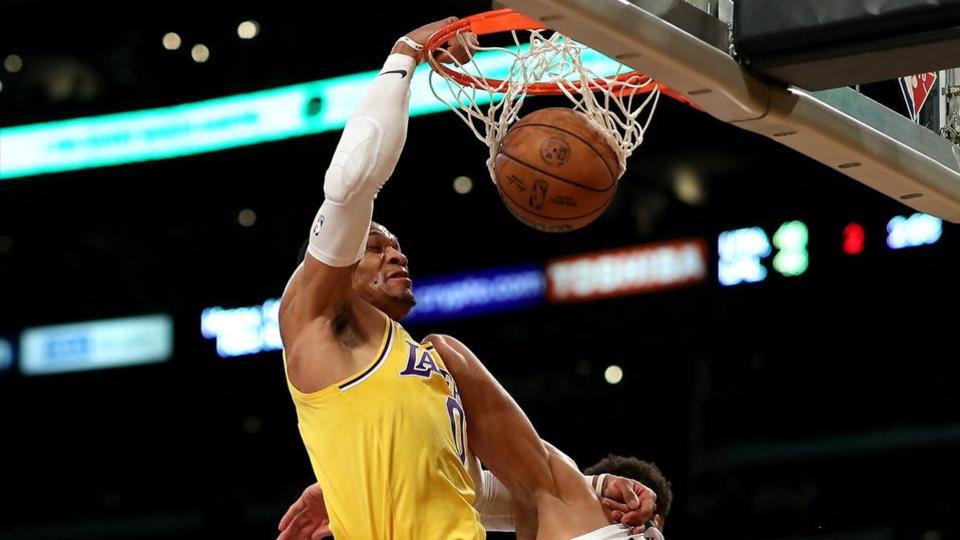 NBA : l'incroyable dunk de Russell Westbrook sur Rudy Gobert (vidéo)