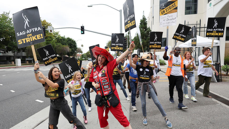 Grève des acteurs à Hollywood : le syndicat doit rencontrer les hauts dirigeants de l'industrie ce lundi
