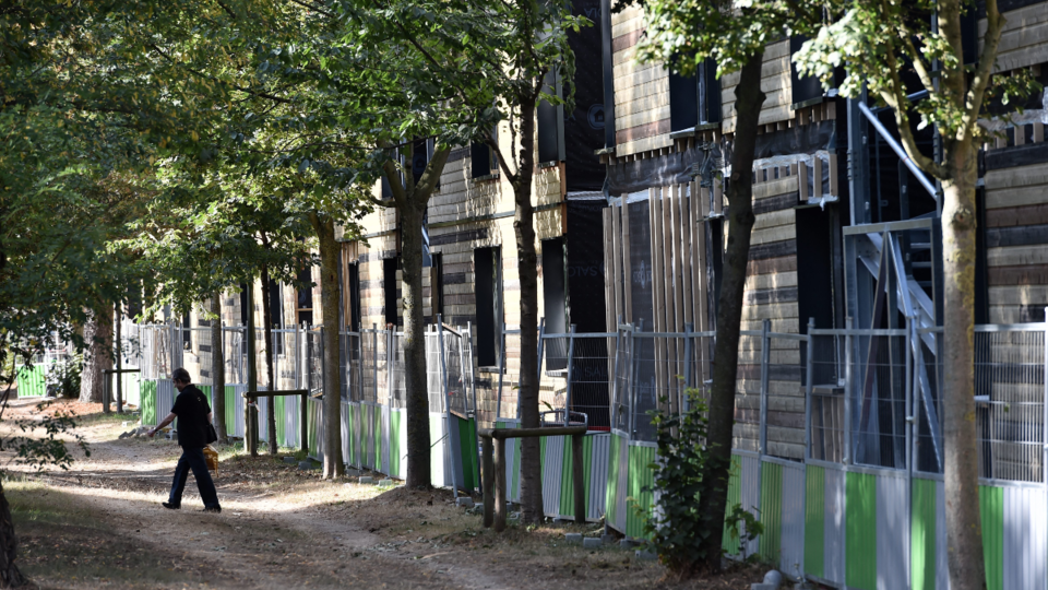 Paris : ouvert en 2016 à l'orée du bois de Boulogne, le centre d'accueil pour sans-abri prolongé pour 3 ans