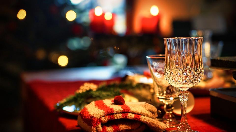 Repas de Noël et coronavirus : voici les recommandations du Conseil scientifique