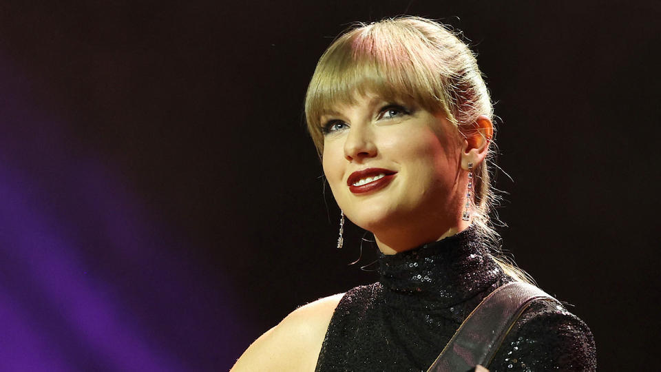 Taylor Swift : la chanteuse bat deux nouveaux records en quelques heures sur Spotify