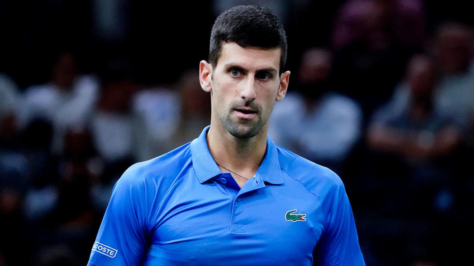 Rolex Paris Masters : l'étrange vidéo autour d'une boisson destinée à Novak Djokovic en plein match