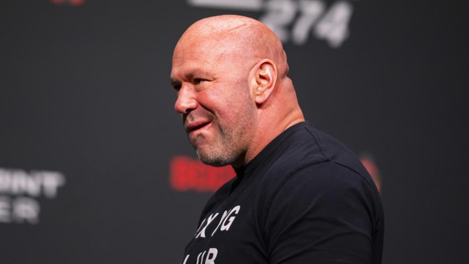 UFC 294 : Dana White obligé d'entrer dans l'octogone pour arrêter un combat (vidéo)