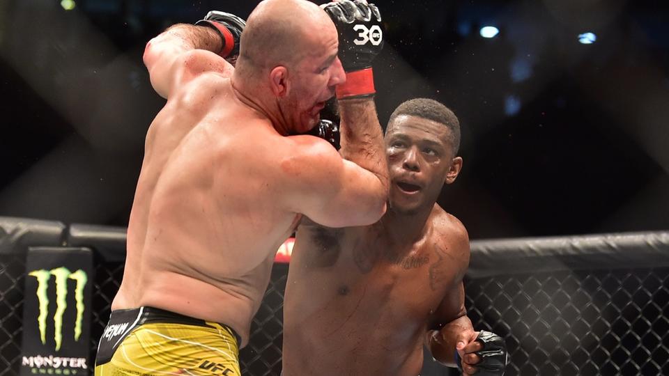 UFC : la vidéo choc de la blessure sanglante de Jamahal Hill devient virale