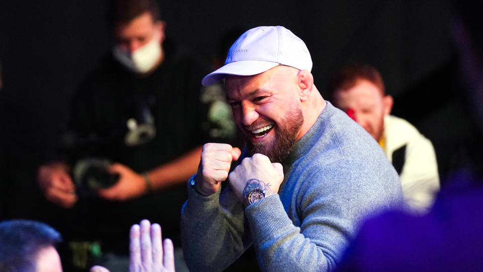 UFC : Conor McGregor s'explique après avoir envoyé la mascotte de Miami aux urgences