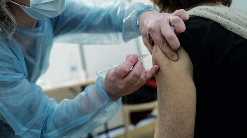 Vaccination : le pass vaccinal relance les rendez-vous pour la première injection