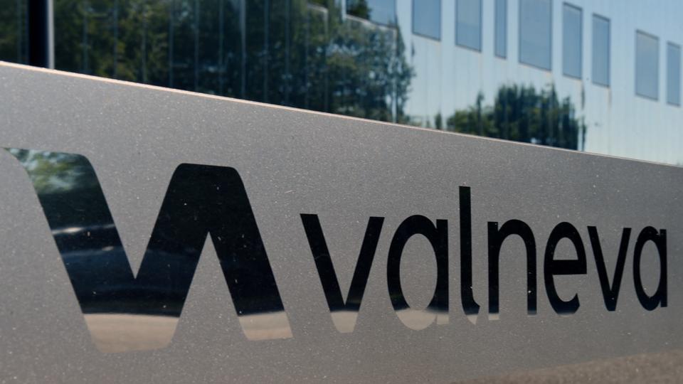 Vaccin anti-Covid : la Commission européenne envisage de résilier le contrat de Valneva