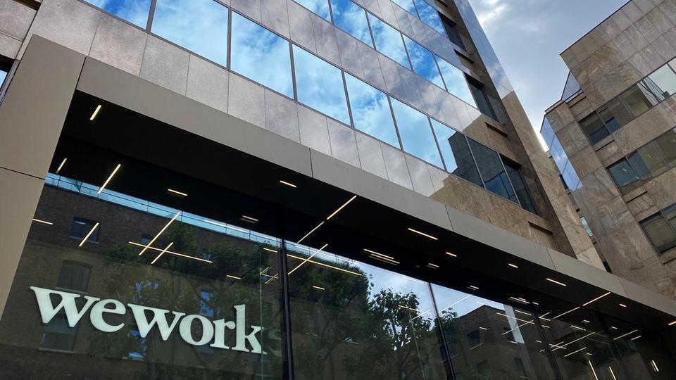 WeWork : comment la société de bureaux partagés est arrivée au bord de la faillite
