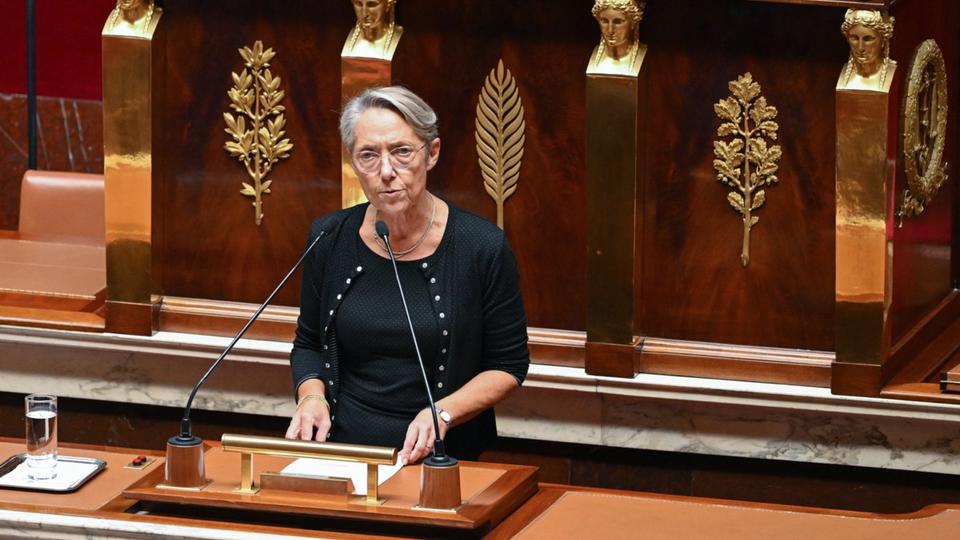 Projet de loi de finances : Elisabeth Borne enclenche l'article 49.3 de la Constitution