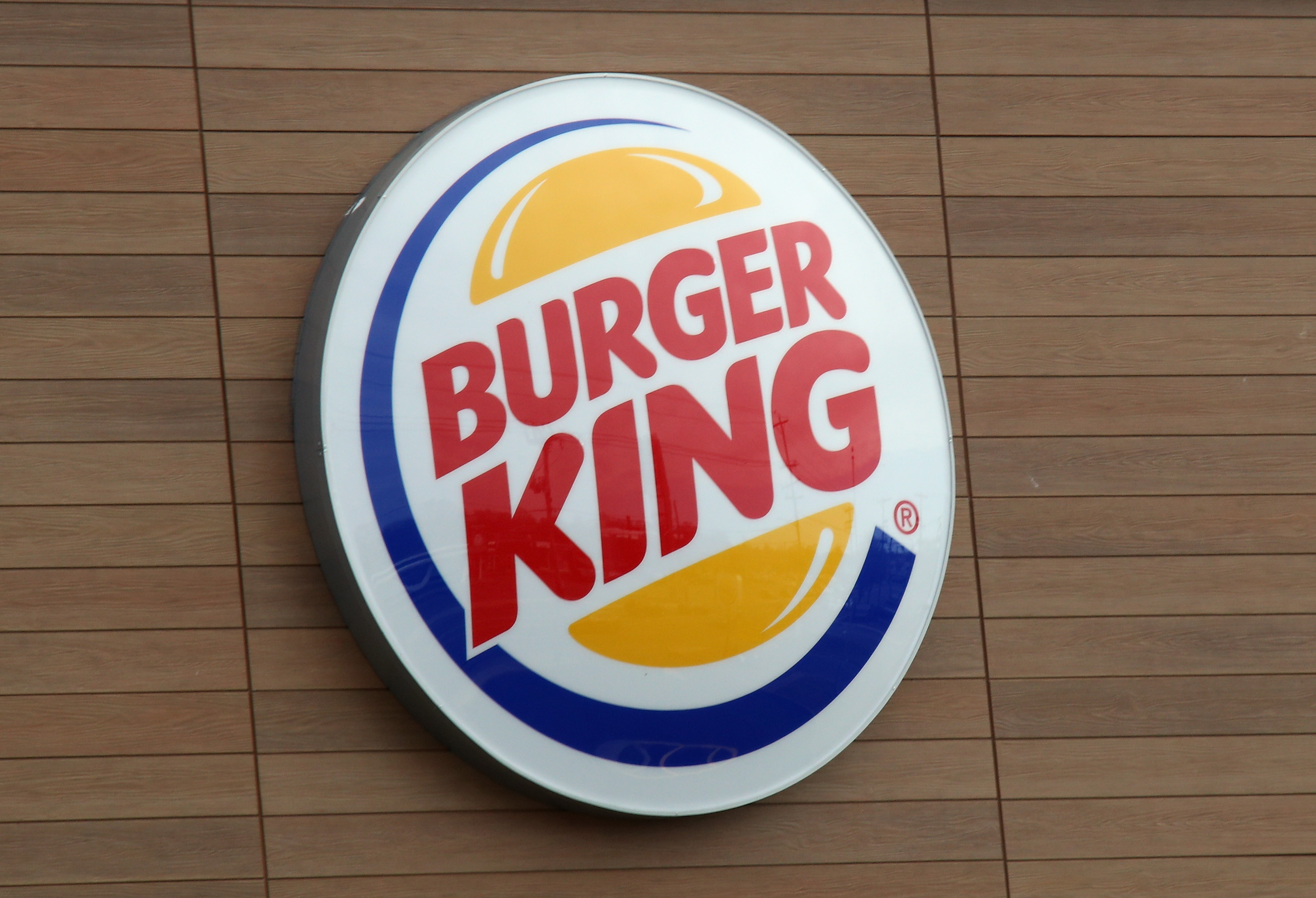 Photo of Burger King encourage les internautes à passer commande auprès de ses concurrents