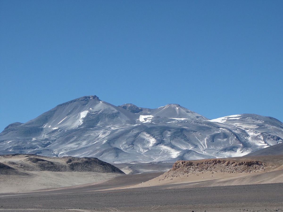 Buscan a dos montañeros franceses en los Andes