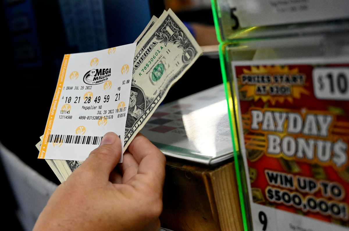 A billion dollars to be won in the American lottery