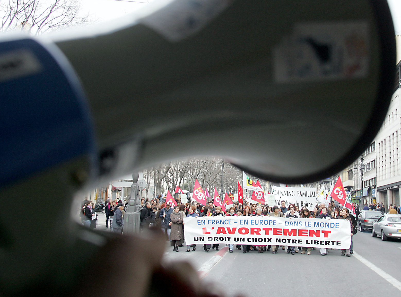 Constitucionalización del derecho al aborto: una manifestación hoy en París
