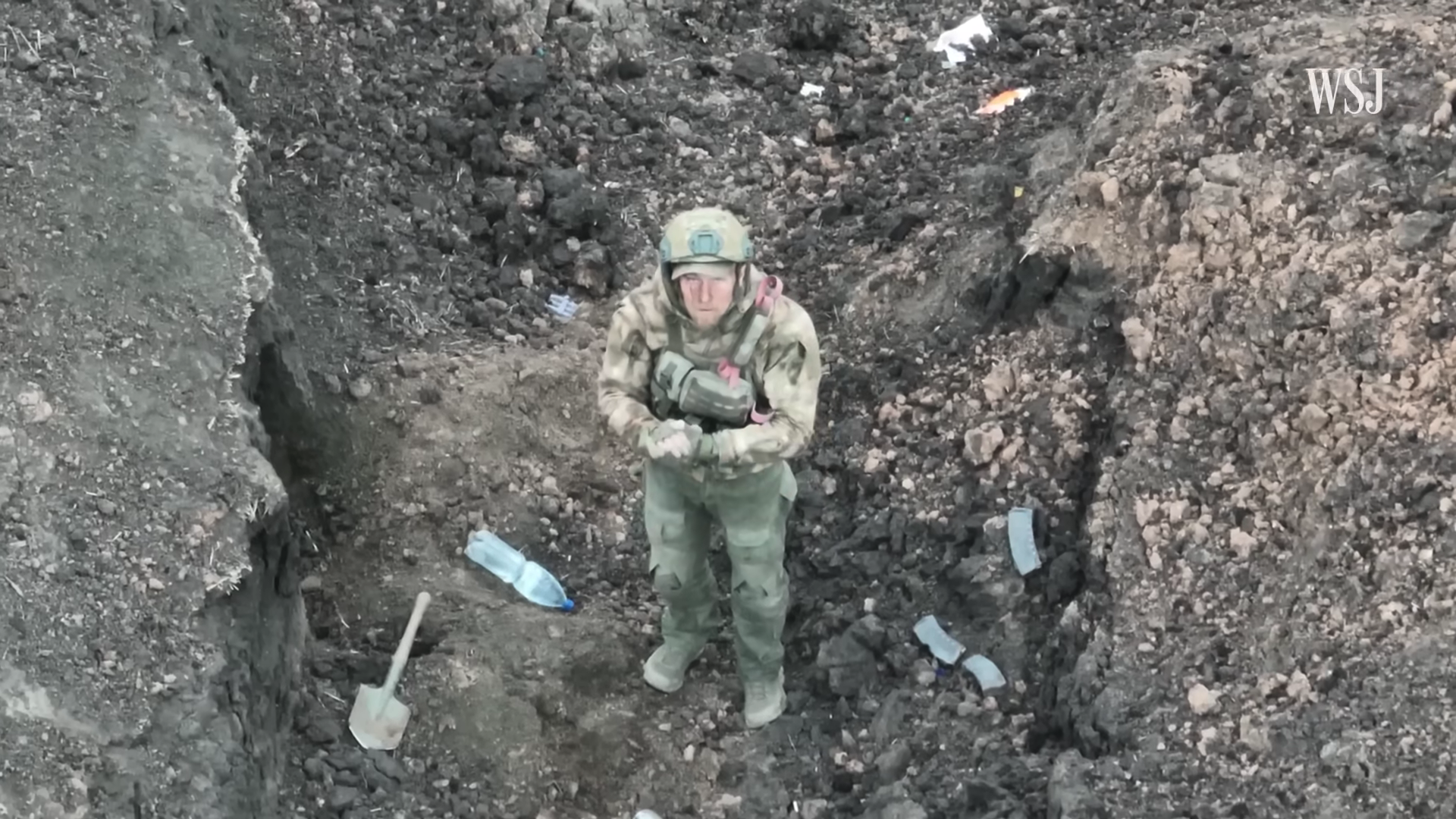 La guerra in Ucraina: foto incredibili di un soldato russo che si arrende a un drone ucraino (VIDEO)