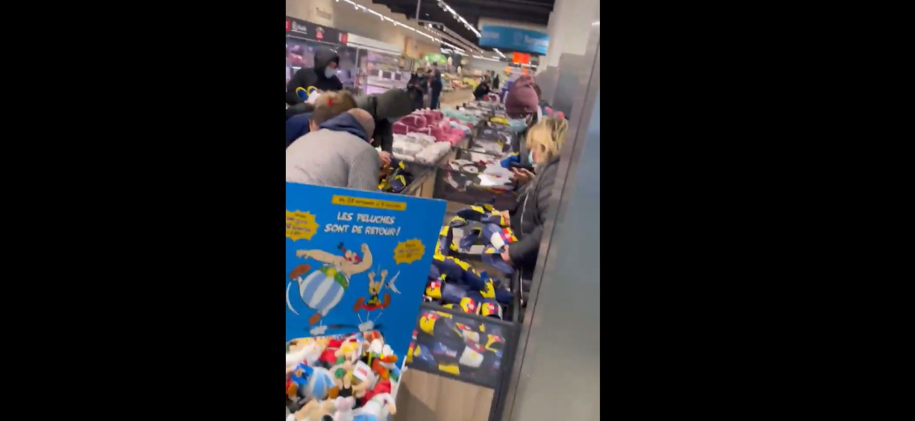 Photo of Vidéo: les baskets Lidl déclenchent l’hystérie pour leur premier jour de vente en France