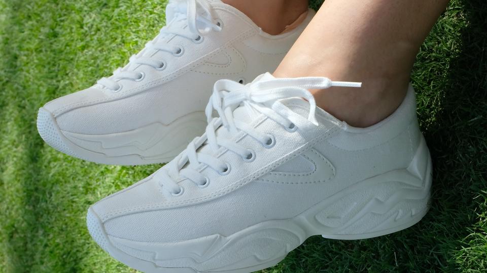 Comment nettoyer des chaussures blanches et baskets blanches
