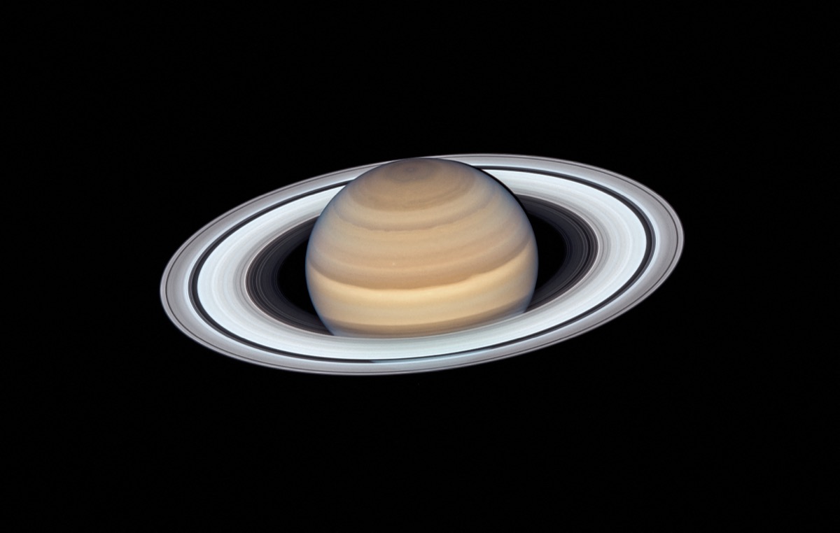 Scienza: gli anelli di Saturno stanno scomparendo