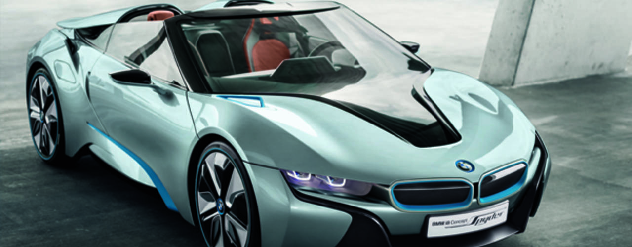 La BMW I8, voiture hybride capable d’atteindre les 100km/h en moins de 5 secondes.