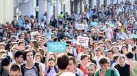 Des manifestants dans les rues de Moscou, le 27 juillet dernier, pour exiger du pouvoir qu'il intègre tous les candidats d'opposition au scrutin local du 8 septembre prochain.