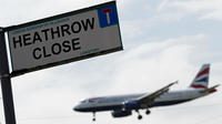 L'aéroport londonien d'Heathrow a annoncé avoir annulé ses vols au départ après le signalement d'un drone.