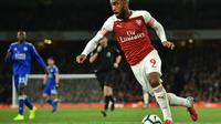 L'attaquant français d'Arsenal Alexandre Lacazette contre Leicester en Premier League, le 22 octobre 2018 à Londres  [Glyn KIRK                   / IKIMAGES/AFP]