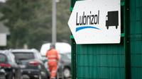 Le panneau indiquant l'usine Lubrizol de Sotteville-lès-Rouen le 24 octobre 2019 [Lou BENOIST / AFP/Archives]