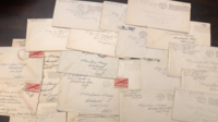 La vingtaine de lettre retrouvées dans le Tennessee par les deux amies ont finalement retrouvé leurs propriétaires.