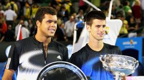 Battu par Roger Federer quelques mois plus tôt en finale de l'US Open, sa première en Grand Chelem, Novak Djokovic remporte son premier Majeur à l'Open Australie. Le début d'une longue série.