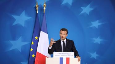 Emmanuel Macron à la tribune du Conseil européen