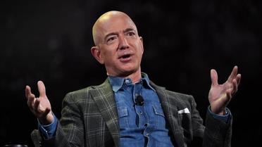 La fortune de Jeff Bezos s'élève désormais à 138 milliards de dollars (127 milliards d'euros), selon le Bloomberg Billionaires Index. 