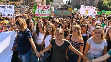 Des jeunes participant à une manifestation pour le climat à Rome, le 27 septembre dernier. 