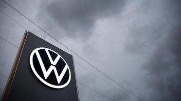 Dans l'affaire du «Dieselgate», la Haute cour de justice allemande a rendu un avis crucial mardi, ouvrant la voie à des indemnisations pour les particuliers ayant acheté une voiture diesel Volkswagen au moteur truqué. 