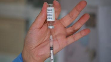 L'Agence européenne du médicament a retiré l'autorisation du Vaxzevria après l'annonce d'AstraZeneca