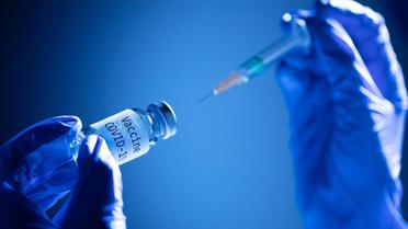 Des doses de six vaccins ont été pré-commandées par l’UE pour le compte des 27 Etats membres.