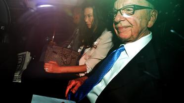 L'homme d'affaires Rupert Murdoch, propriétaire de News Corp., et son épouse, le 26 avril 2012 à Londres [Ben Stansall / AFP/Archives]