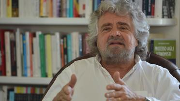 Le comique Beppe Grillo, dirigeant du mouvement anti-partis italien "Cinque stelle" (M5S), le 10 mai 2012 à Gênes [Giuseppe Cacace / AFP/Archives]