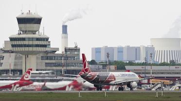 Un avion de la Turkish Airlines à l'aéroport de Berlin en mai 2012 [John Macdougall / AFP]